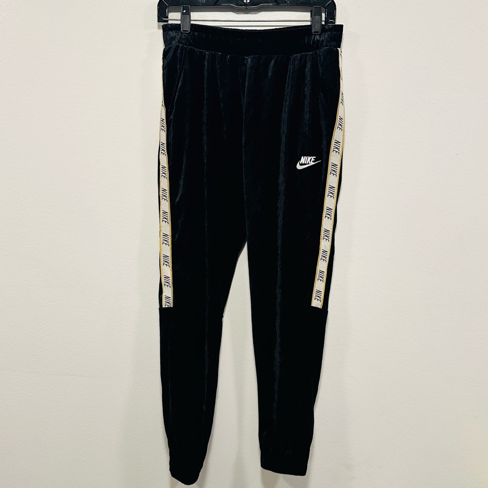 Nike sweat pants Kids Black velvet Joggers with Gold Accents size XL
